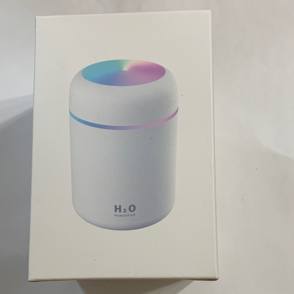 Humidifier with LED Light - White